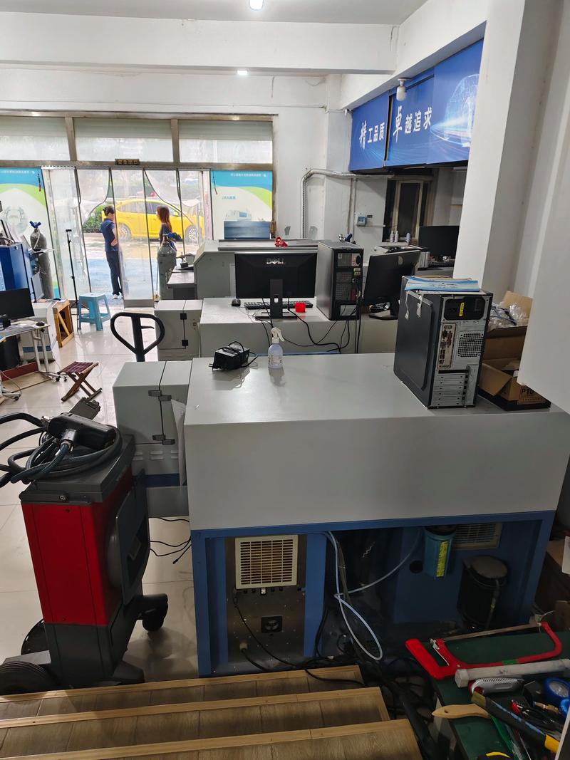 海口网络公司的崛起之路:一场本地与互联网的较量